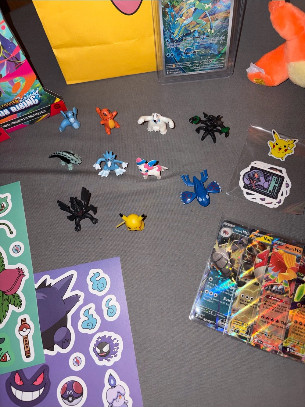 HUGE Pokemon Bundle - Picture 3 of 4